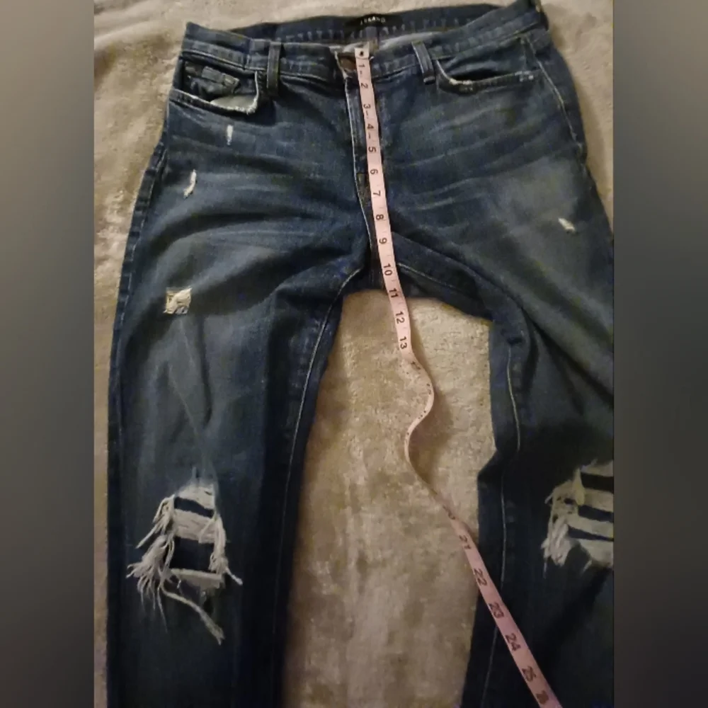 J. Brand Sz 29 Ellis Villain Distressed Destructed Ripped Skinny Jeans - Picture 13 of 16